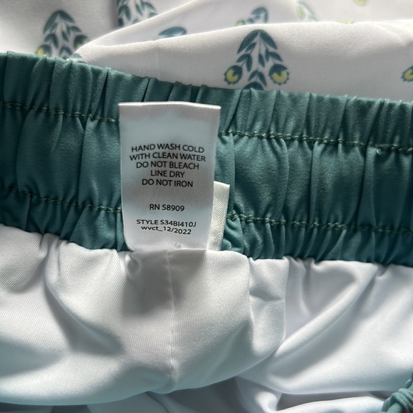 Edgehill Collection x Sun House Children's Talmadge Floral Swim Trunks - Picture 6 of 7